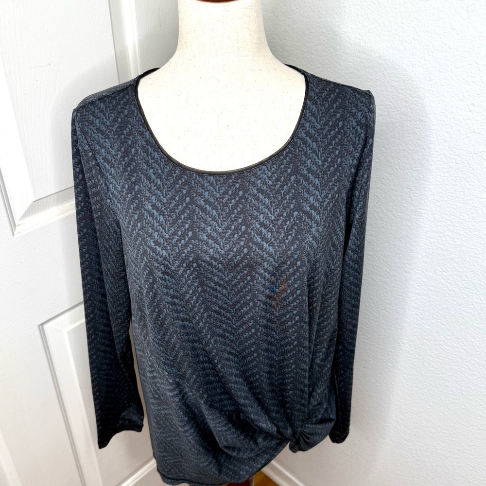 Simply Vera Vera Wang SZ L Women’s Long Sleeve 
Top Muted Blue & Gray & Black